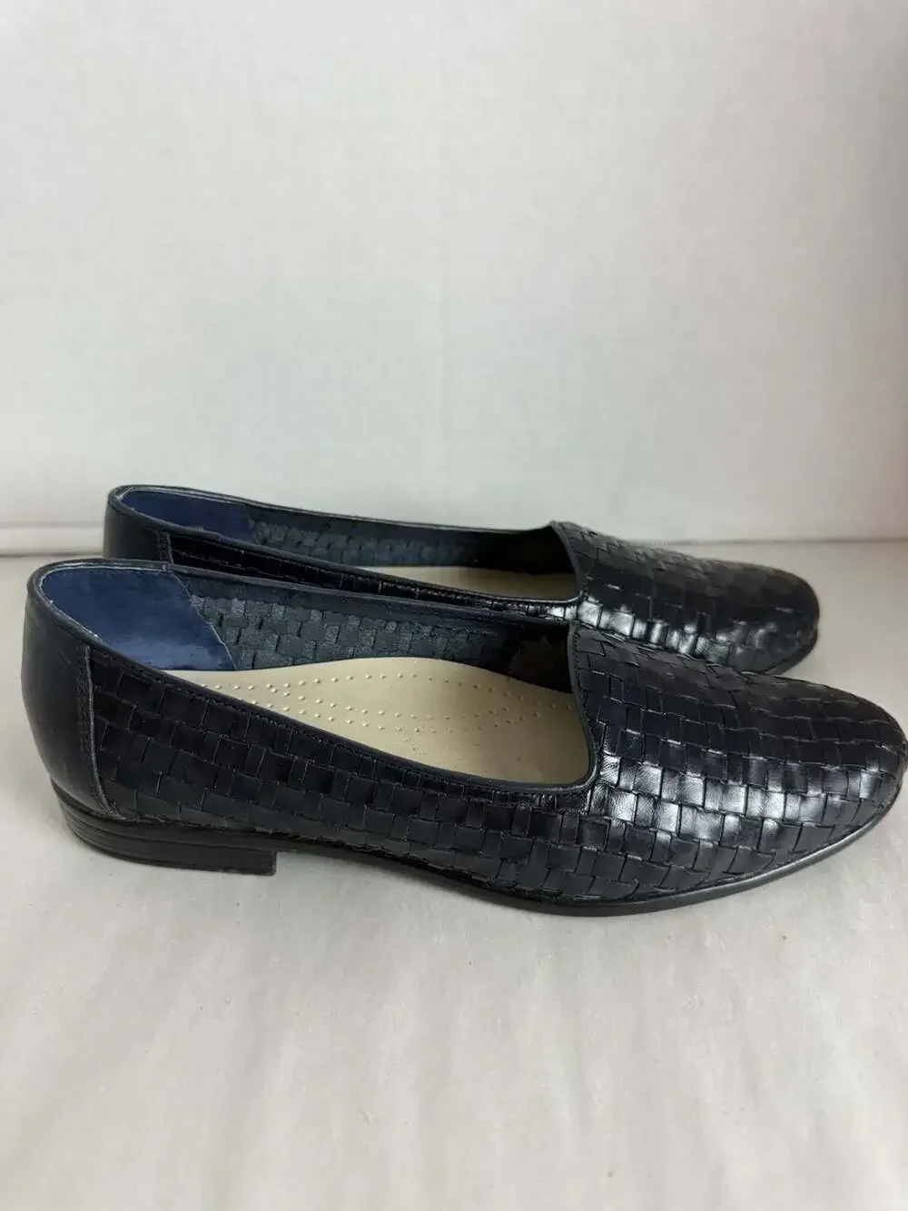 Trotters Liz Black Woven Leather Slip-On Loafer Flats